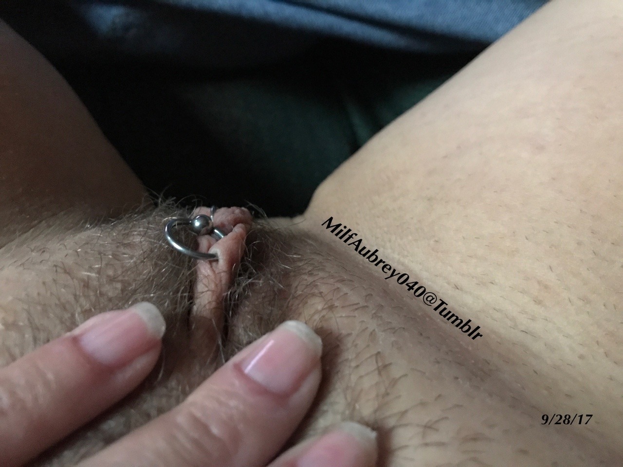 milfaubrey040:  I haven’t done a bush update pic in a while. 😜🤗😘💋💋💋💋