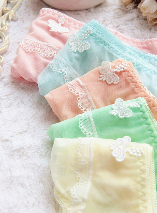 bsissychocolatebeardchopshop: amarriedsissy: coquettefashion: Pastel Butterfly Underwear Lovely pant