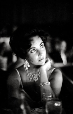 the60sbazaar:  Elizabeth Taylor