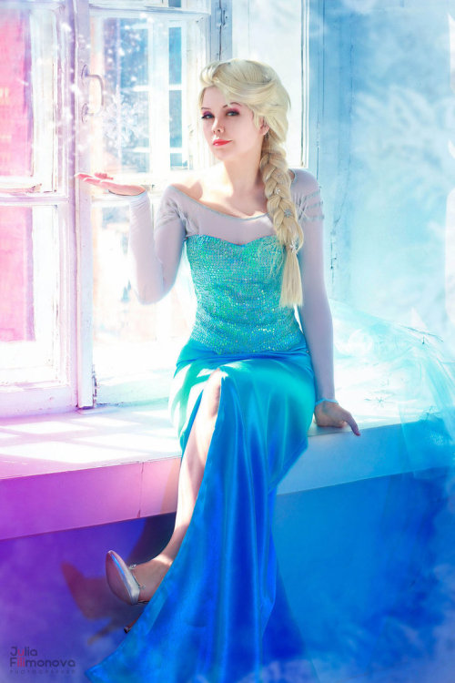 sharemycosplay:  #Cosplayer juliafilimonova with a truly amazing Elsa from #Disney’s #Frozen! #cosplay http://juliafilimonova.deviantart.com/ Interviews, features and more. Visit http://www.sharemycosplay.com Sharing the cosplay for you!