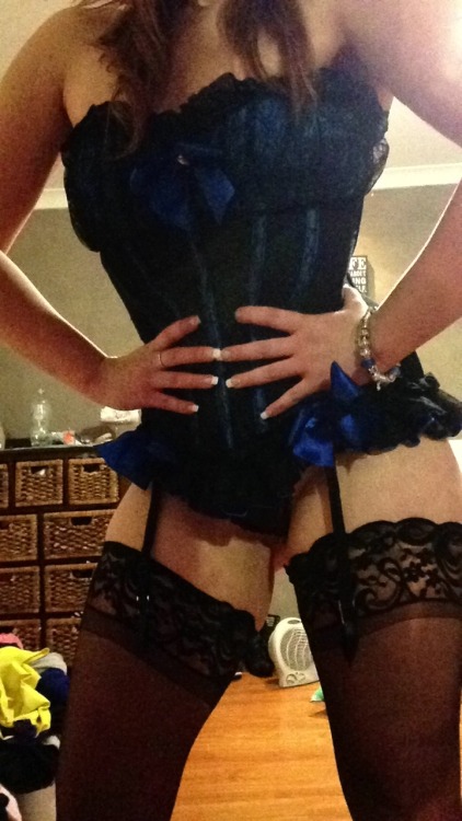 mylittleblackandwhitelies:  Finally bought some cute stockings to go with the corset I bought a week or two ago. What do we all think? Blue is N’s (and my!) favourite colour..I think this is my new fav ^.^  Blue is Buffy’s favorite color as well,