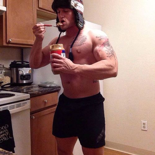 mystraightfriend:  Mystraightfriend.tumblr.com