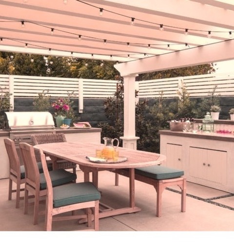 Fire Pit In Los AngelesDesign Suggestions For A Medium-sized, Transitional Backyard With A Fire Pit In