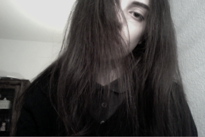 aaddicted-w0nderland:   more  ✞✞✞  