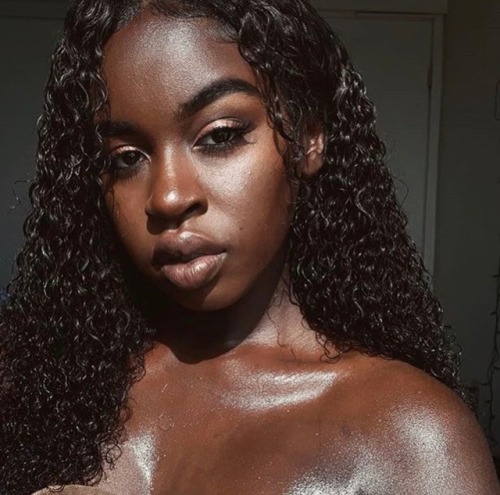 IG: melas.goddess