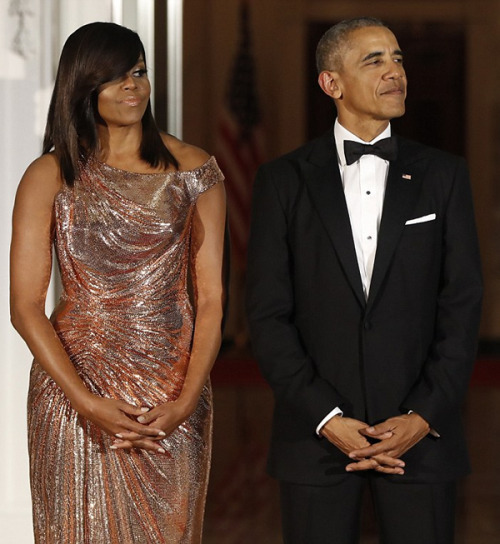 accras: President Barack Obama and First Lady Michelle Obama welcome Italian Prime Minister Matteo R