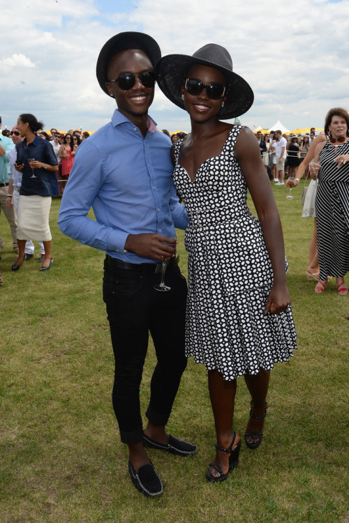 divalocity:Actress Lupita Nyong’o and her brother, Peter attend the seventh annual Veuve Clicquot Po