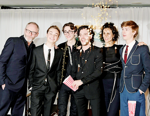 nymheria: Liam Cunningham, Dean-Charles Chapman, Isaac Hempstead Wright, Kit Harington, Indira Varma and Thomas Brodie-Sangster, accepting the Empire Hero award on behalf of Game Of Thrones on March 29, 2015 in London, England