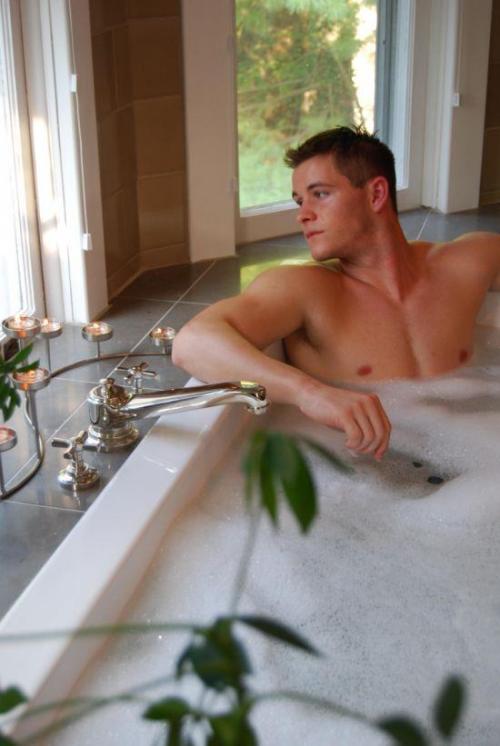 amanthing:  Visit amanthing Hunk Edition Blog