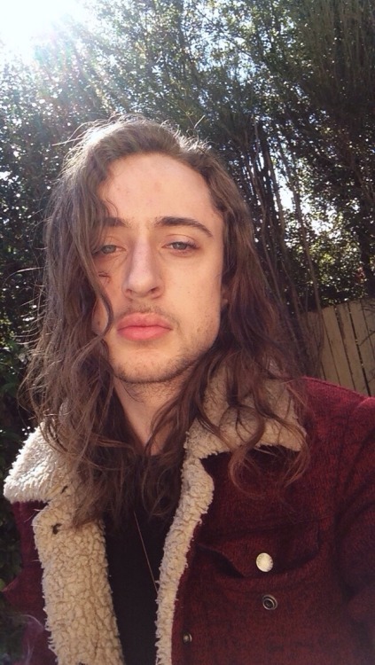 6nakegod:  A sleepy eyed winter series    luscious