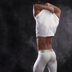 musclehank:  He left his white tights on,