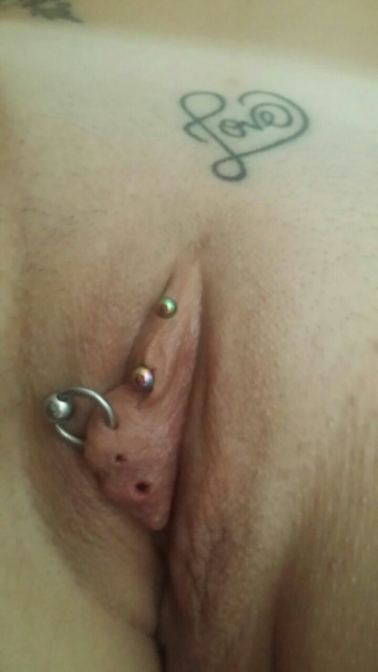 mmpiercing: Wife prefers less steel in her pussy while fisting. What do you prefere ?