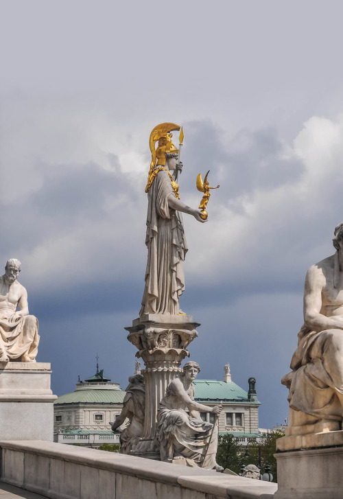 Austrian Parliament Building (by ccr_358)