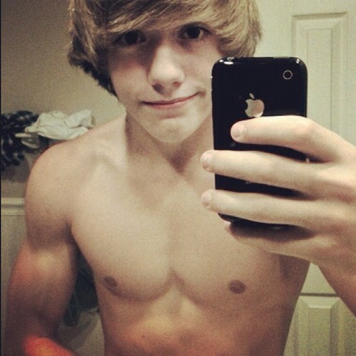 Delicious Hot Boys On We Heart It. Http://weheartit.com/entry/30814384/via/D0RINE_