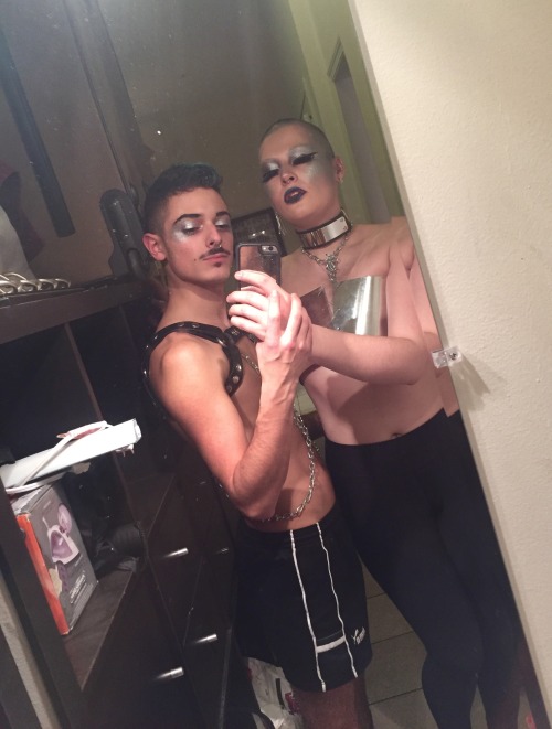 twiabpup:  WHATS UP