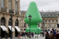 artslant:  What Does Paris’ Deflated Butt