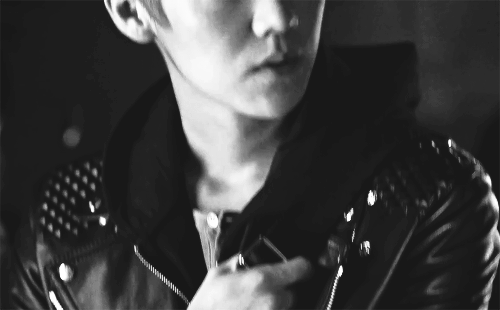 dawnlus:in which underground racing gang leader oh sehun storms into luhan’s world and turns it upsi