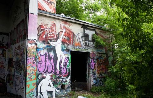 artmonia:  Escape from Wuhlheide Project by Dutch Street Artist Daan Botlek.