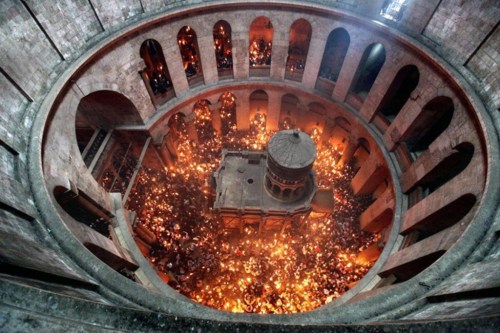 yuri-rimsky:The Holy Fire Descended upon the Holy Sepulchre in Jerusalem 