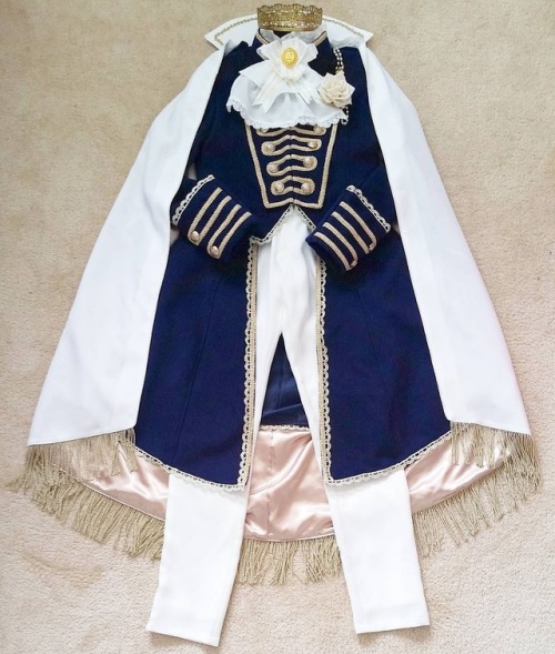 Princely coord planning! Maybe I’ll wear this to Animazement, if it isn’t too hot.