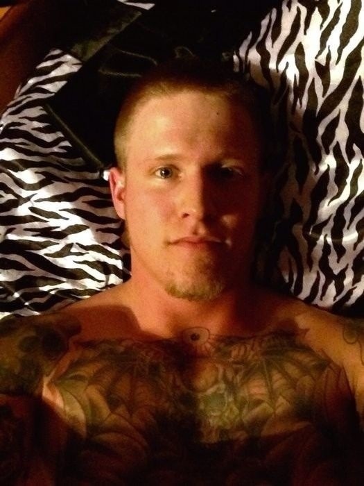 biblogdude:  Damn my kinda man.. tatted, sexy as fuck and always hard and ready!