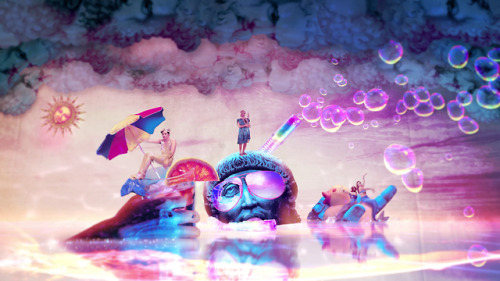 Stills from my new underwater extravaganza music video “ Un Homme qui me plait comme 