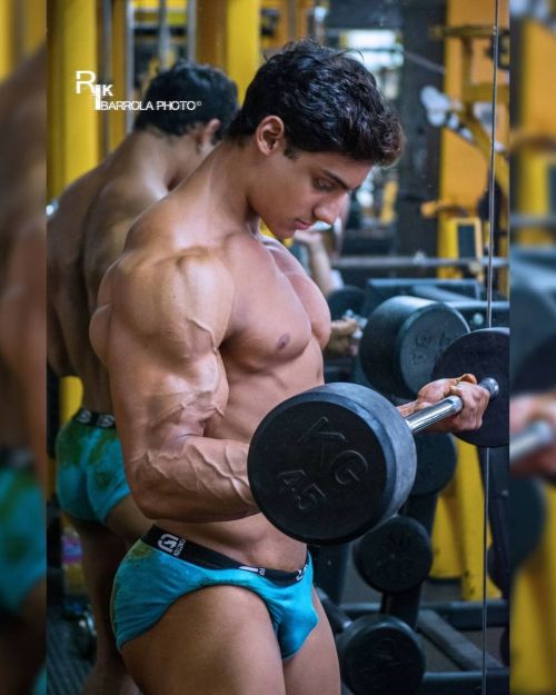 rikibarrola: #tb a un gran físico @jaimemoreno960 el Baby Face #juniorbodybuilder #aesthetic ##bodyb