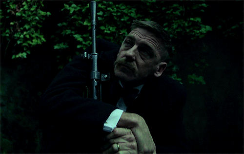 bills-skarsgards: When we succeed, even the king will not be above us.  PEAKY BLINDERS S05 E05: