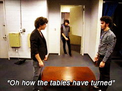 tumblr_meqz4qopTp1rlvof0o1_250.gif