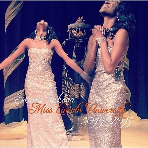 What a beautiful moment…Congrats @charnee_ki, the newly crowed Miss Lincoln University PA! Ta