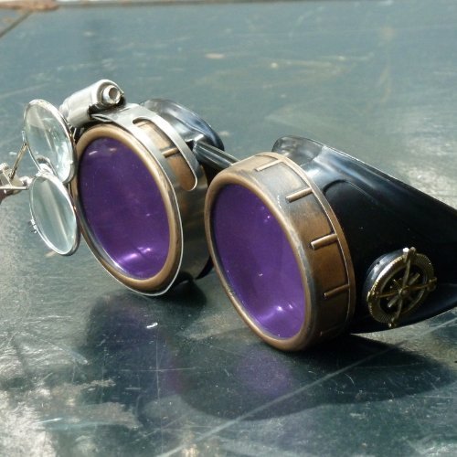 giftsunder100official:  Steampunk Victorian Welding Goggles Everyone has felt that they belonged in some fictionalized setting, and no one thinks a Steampunk era will actually come considering the way technology is going nowadays, but keep your dying