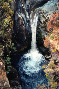 brutalgeneration:  Taranaki Falls, New Zealand by moonjazz on Flickr.