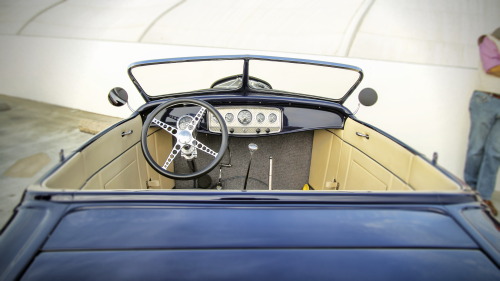 world-on-wheels:  Little Sister Breakfast Club L.A. Petersen Automotive Museum 