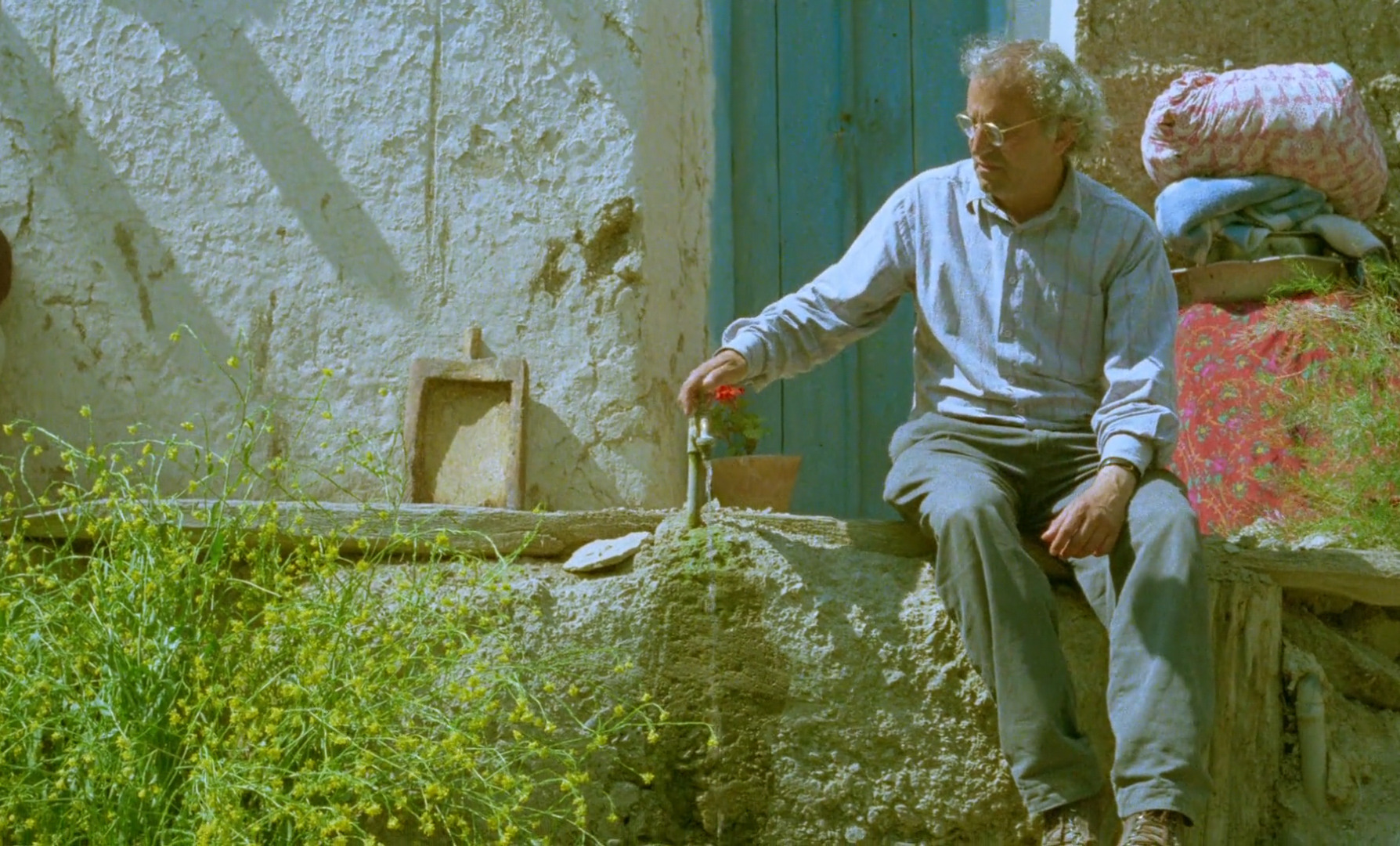 enaasthings:Most people don’t appreciate the value of youth. Not until they arrive at old age. And they don’t appreciate the value of life until death comes to them.Life, and nothing more…./ And life goes on (1992)Dir. Abbas Kiarostami