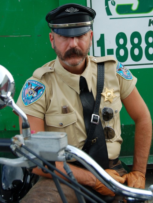 August 29, 2009.  My first custom uniform by Todd Schwing of Leatherwerks.  I wanted something diffe