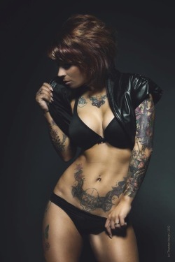 Women with tatoos