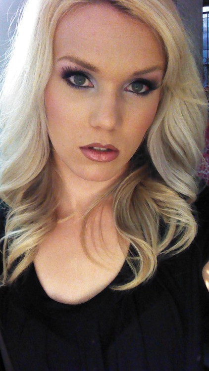 dreamtgirls:  Kylie Boudoir,   25 years old, transgender, california   Visit his Tumblr : http://kylieboudoir.tumblr.com/tagged/me 