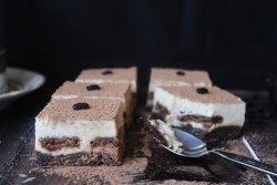 viakajsaisteka:  Decadent Raw Vegan Tiramisu