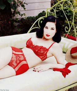 diva-von-teese:  Dita Von Teese photographed