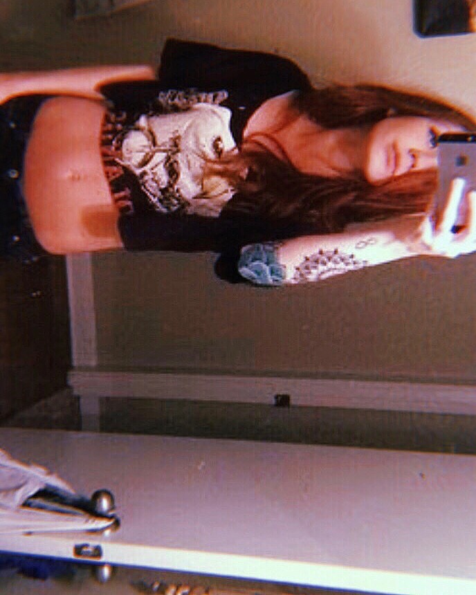 planttbby:  🥀
