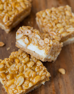 ilovedessert: Peanut Chewy Payday Bars 