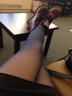 tightsobsession:  Sheer hose and boots point