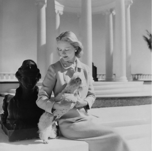 C. Z. Guest (Mrs. Winston F. C. Guest) wearing Mainbocher suit at the Villa Artemis. Photograph by C