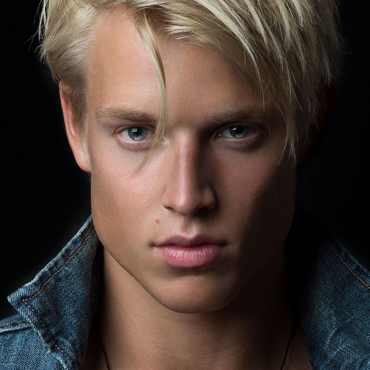 muscle-style:
“alphainsights:
“lifedistracted:
“Thor Bulow
”
Blonde boys get dirty quicker.
Be the boy He desires.
”
✌️Holy crap Batman. Thor is looking right at us. Model look smokn. Wowwwwww✌️👍👍🤪❤️❤️😄😊🙃😍😃😀😉😮😮🙂☺️😛😎😁👌
”
A