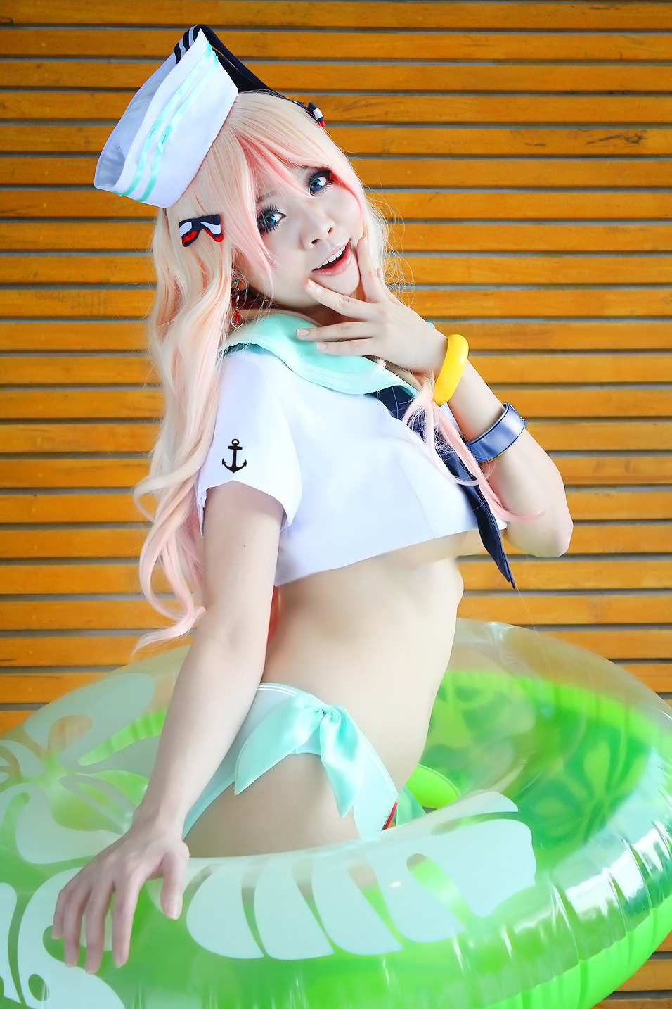 cosplayandanimes:  Sheryl Nome - Macross Frontiersource