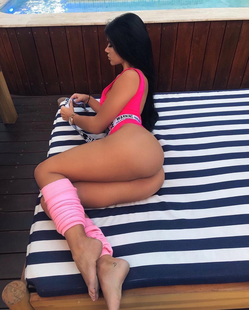 sexyhottonedbabes:  
