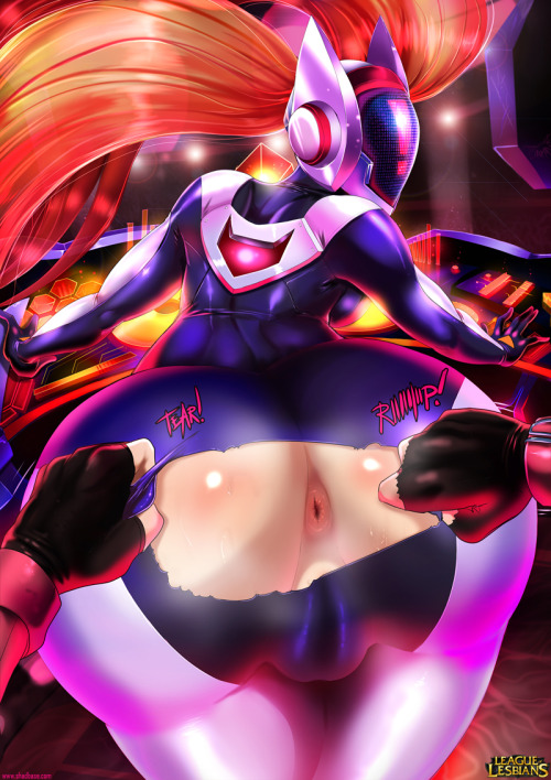 shadbase:shadbase:DJ Sona is back on Shadbase for some Bass PlayAlso havent mentioned it here in a w