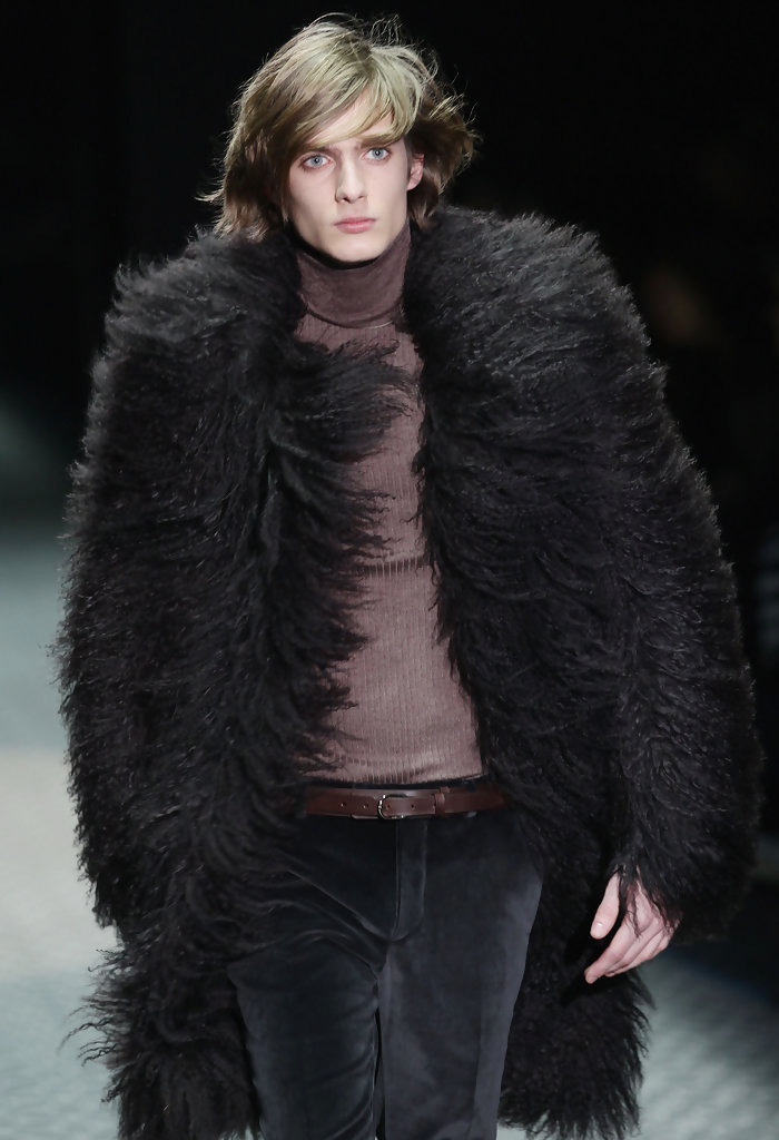 funnymalemodels:  ..flasback moment at Gucci by Frida G!!!….omg Duco!!…*dead*..