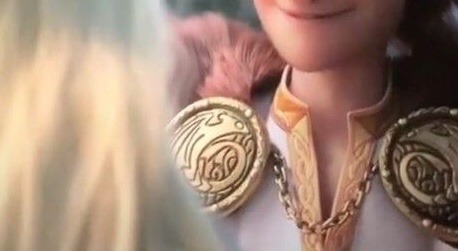 redstringxstydia:Hiccup and Astrid had Toothless and Stormfly carved into their wedding brooches so 