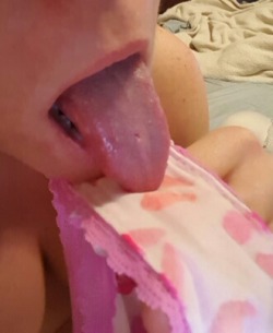 naughtymf:  Who else wants to taste them?
